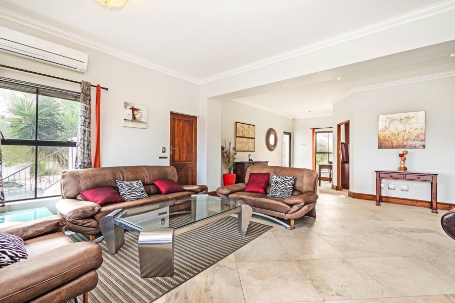 13 Bedroom Property for Sale in Plattekloof Western Cape